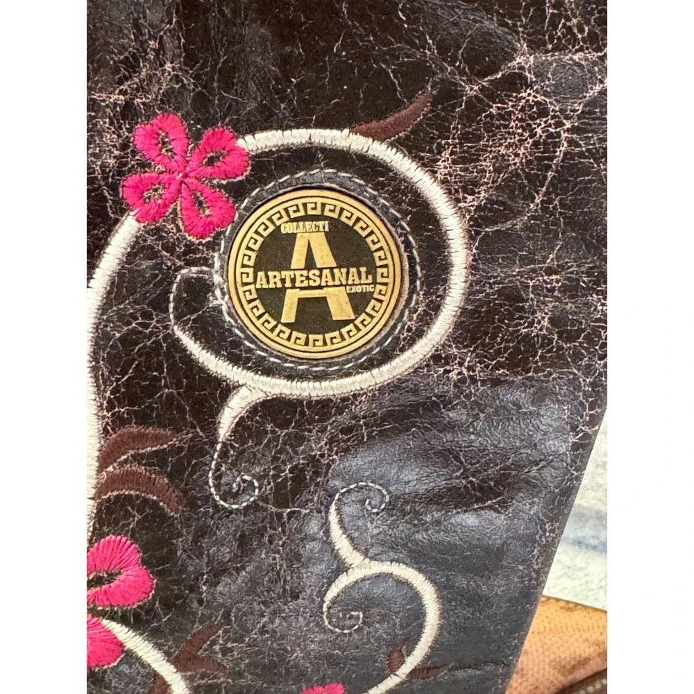 Woman's Artinsinal Floral Boots Size 8 bag festival